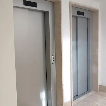 Apartman Eur Laurentina Luminoso Fino A 5 Ospiti